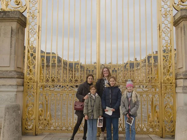 Exploring the Palace of Versailles & Cycling Tour