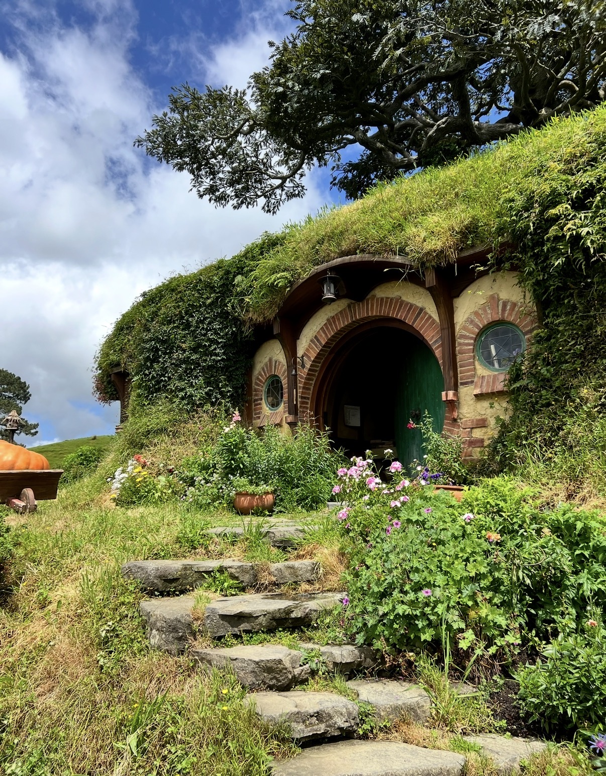 Bag End (Hobbiton) - Matamata, New Zealand