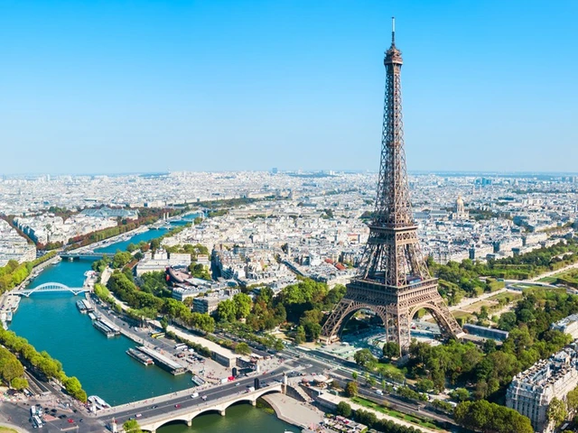 Explore France Your Way and Save Up to 10%