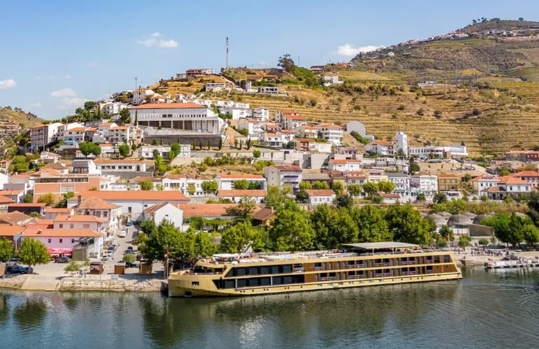 Douro Valley scenery in Portugal