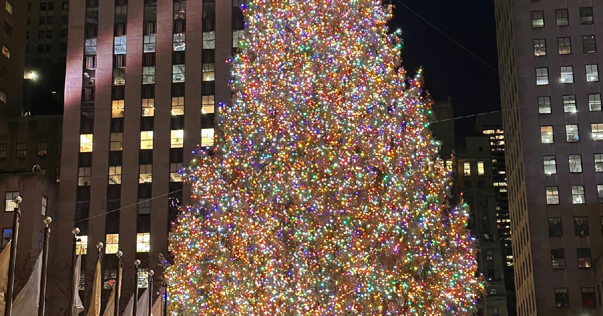 Lori Richardson's Christmas in New York: Embracing the Magic and Chaos