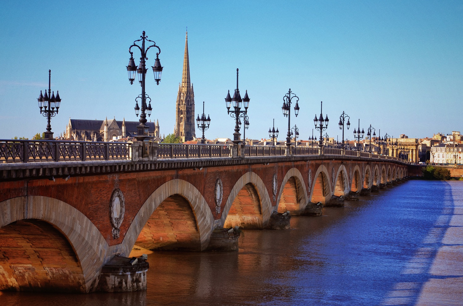 AmaWaterways: Save $750, $300 OBC, $999 Air & Prepaid Gratuities