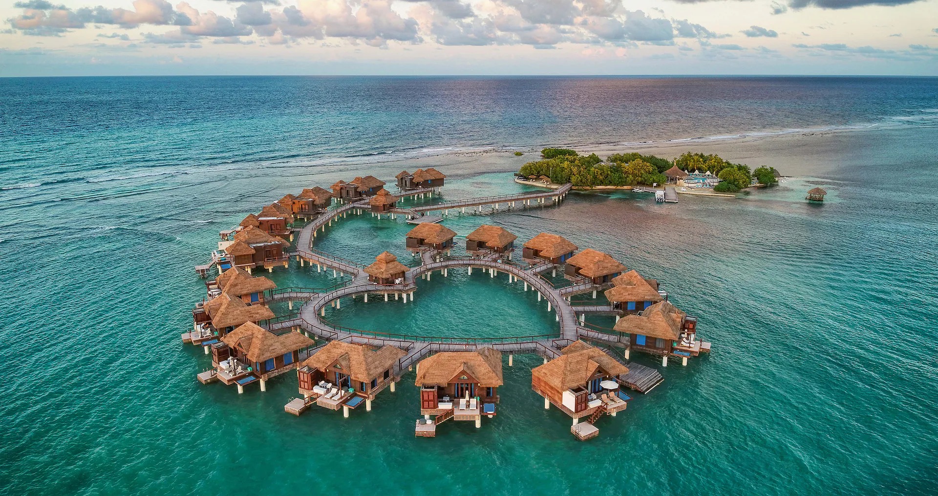 Two Ways to Receive a Complimentary Sandals Wedding