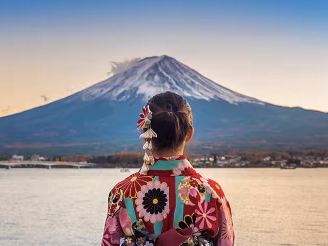 From Pacific Crossings to Tropical Escapes: Explore with NCL