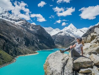 women travel