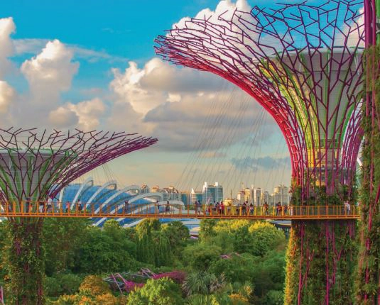 Receive $400 per Suite Shipboard Credit with Regent Seven Seas Cruises