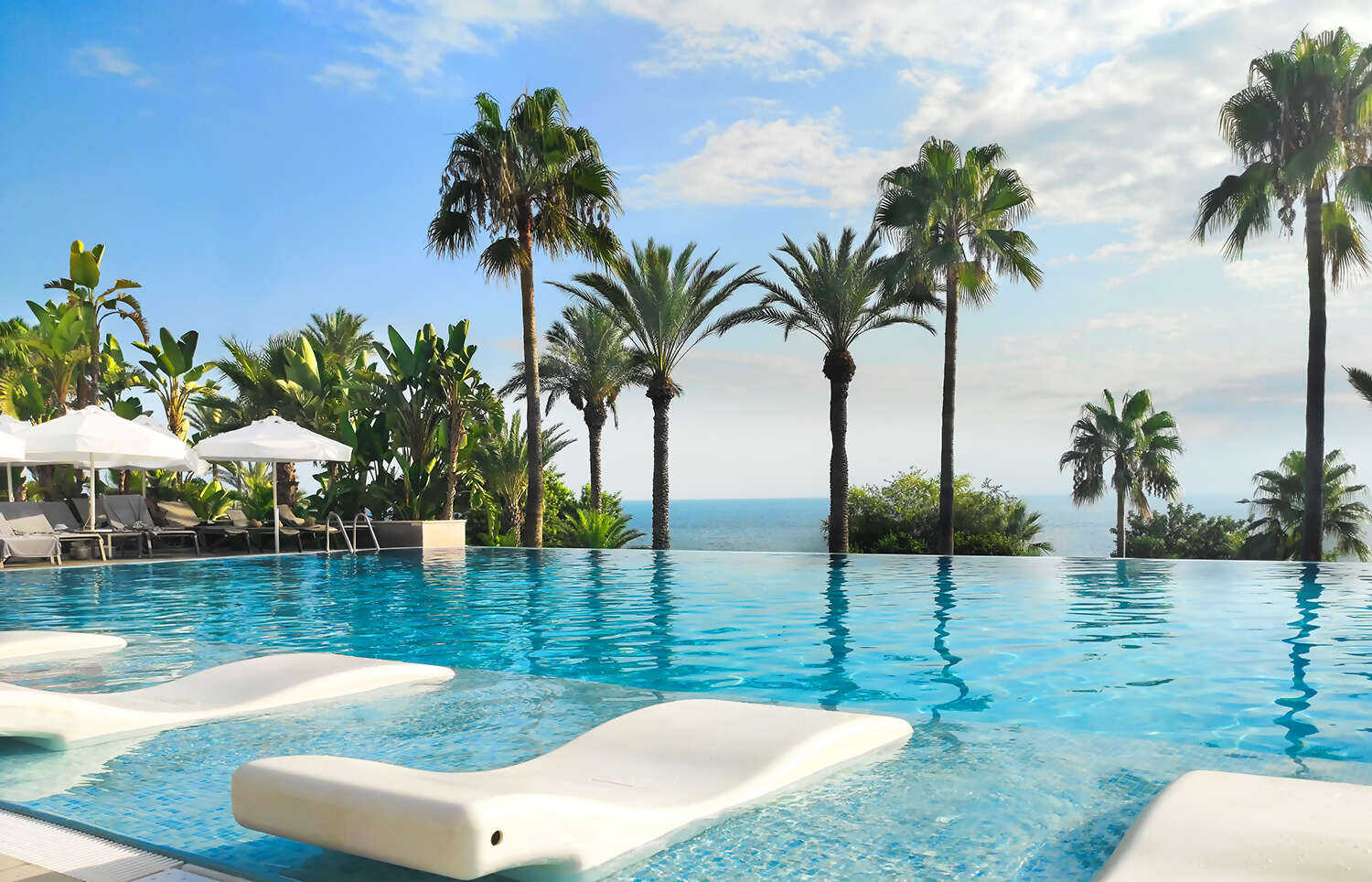 Luxury Hotels & Resorts