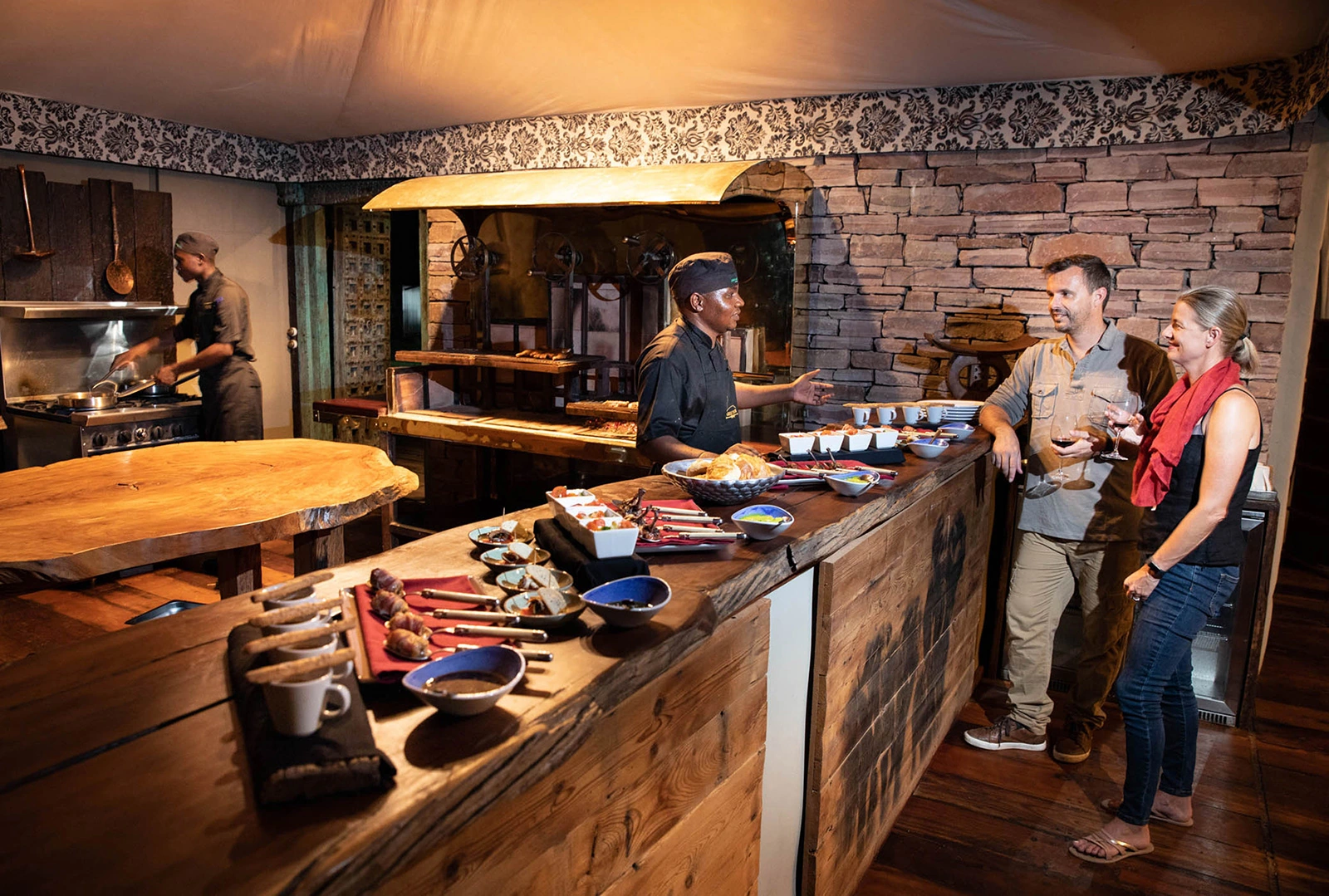15Great-Plains-Zanji-Suite-at-Tembo-Plains-interactive-kitchen.jpg
