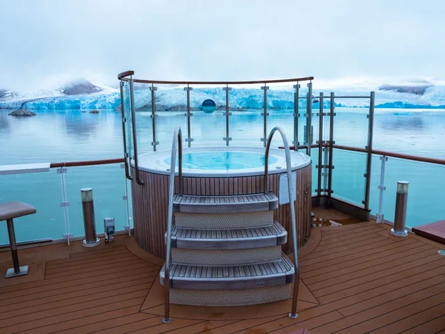 What is included on an Aurora Expedition?