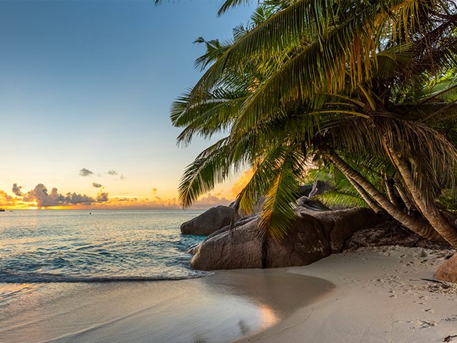 Where To Stay For All-Inclusive Access To 7 Of The Caribbean’s Prettiest Beaches