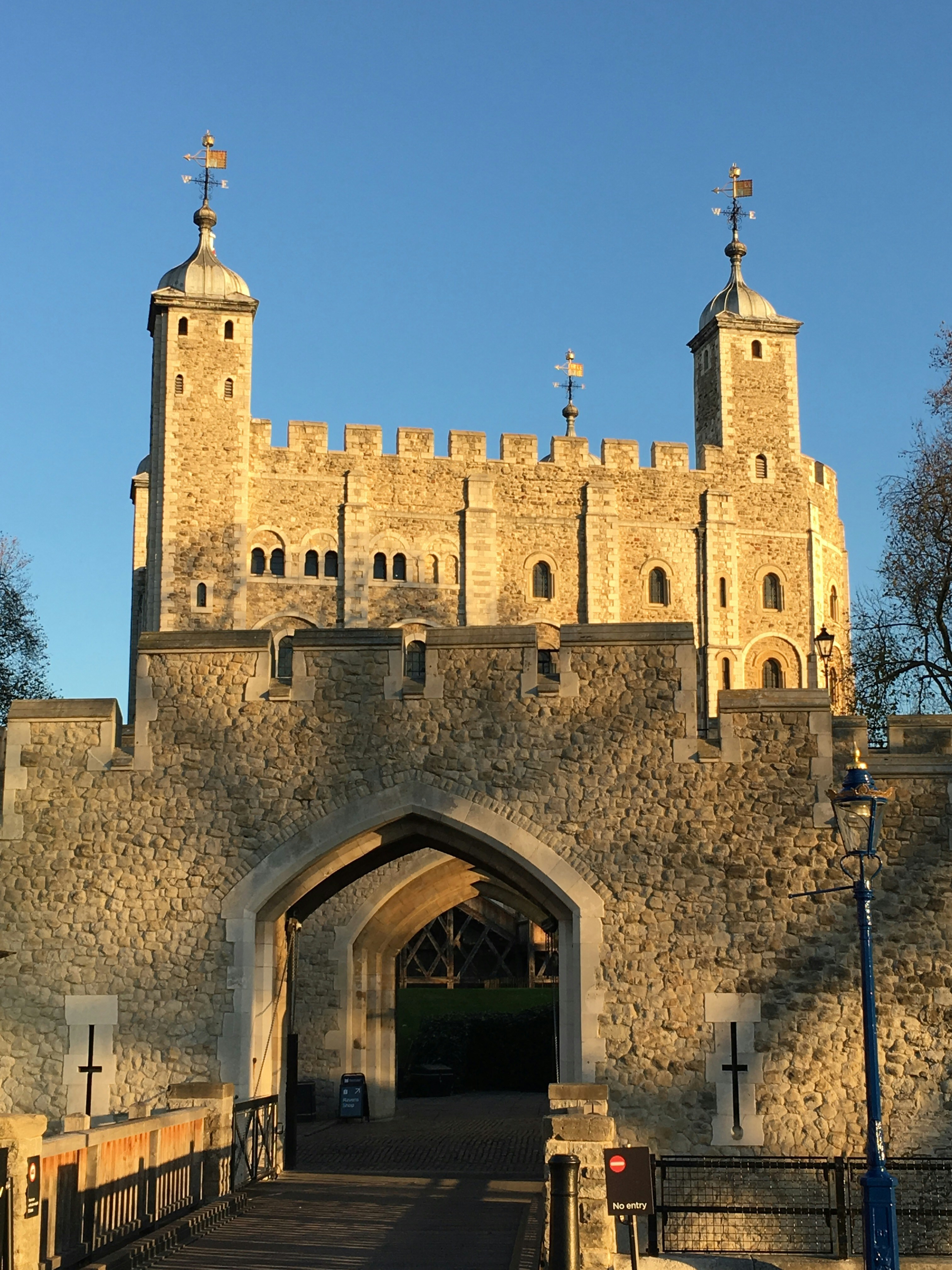 Exploring the Tower of London and the Vibrant City's Rich Heritage