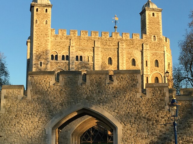 Exploring the Tower of London and the Vibrant City's Rich Heritage