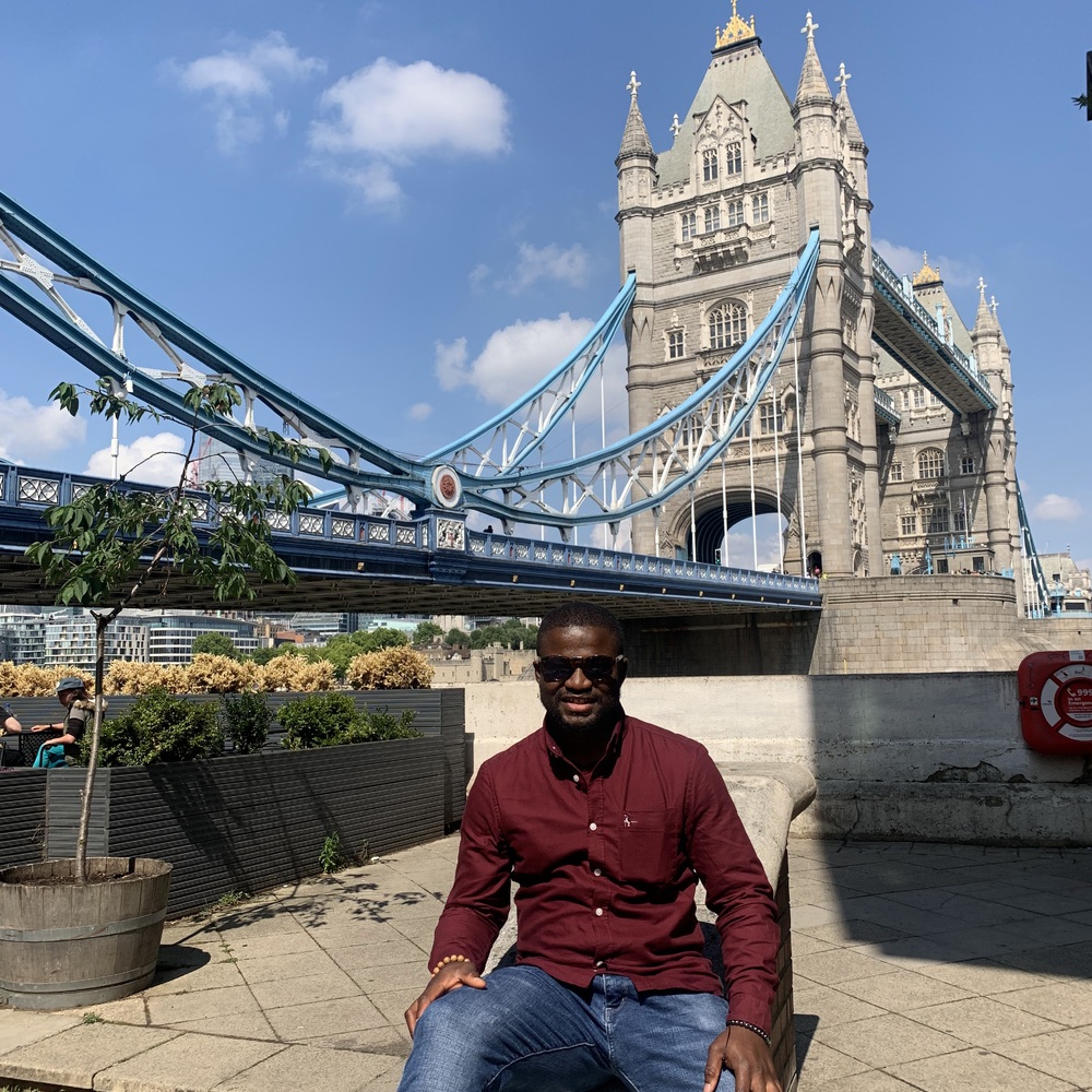 World's populous London bridge
