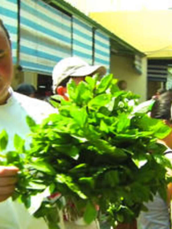 Video: Seabourn Experience: Shopping with the Chef at the Saigon Market