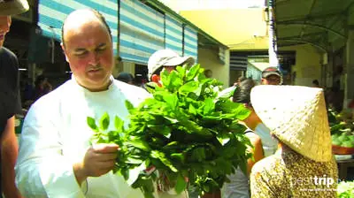 Video: Seabourn Experience: Shopping with the Chef at the Saigon Market