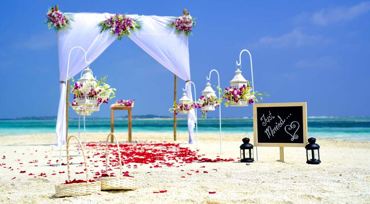 Do Destination Weddings really cost less then Traditional Weddings?
