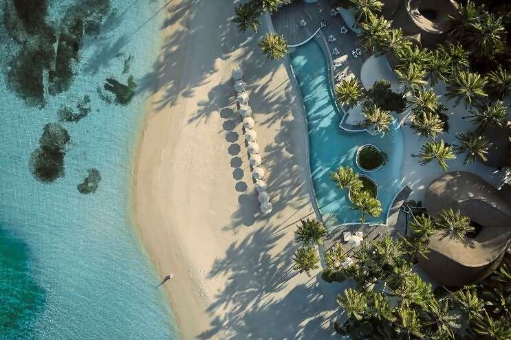 25% Discount with Free Daily Breakfast and Choice of Lunch or Dinner per Person per Day!