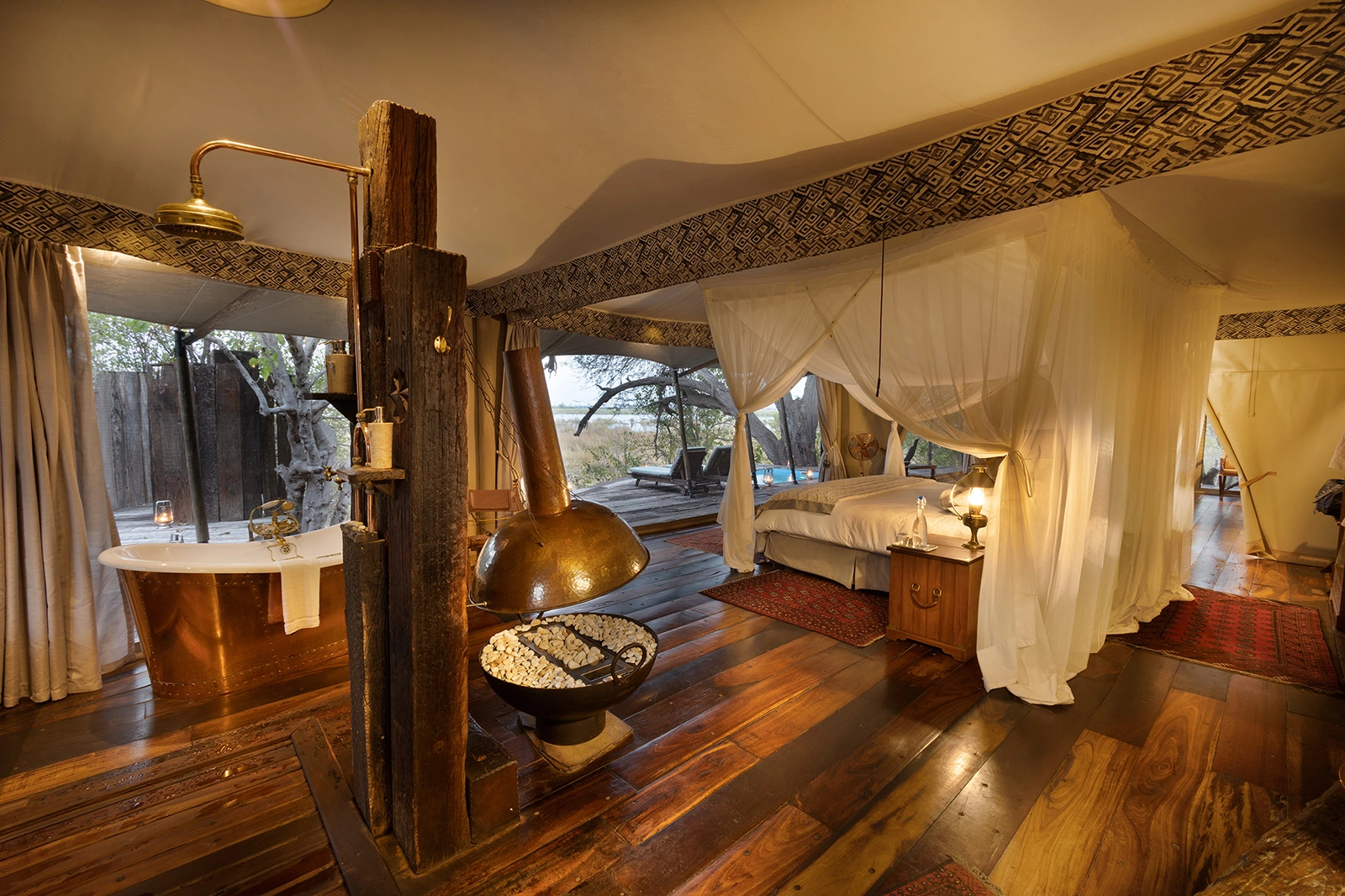 07Great-Plains-Conservation-Zarafa-Camp-Guest-Suite-bathroom.jpg