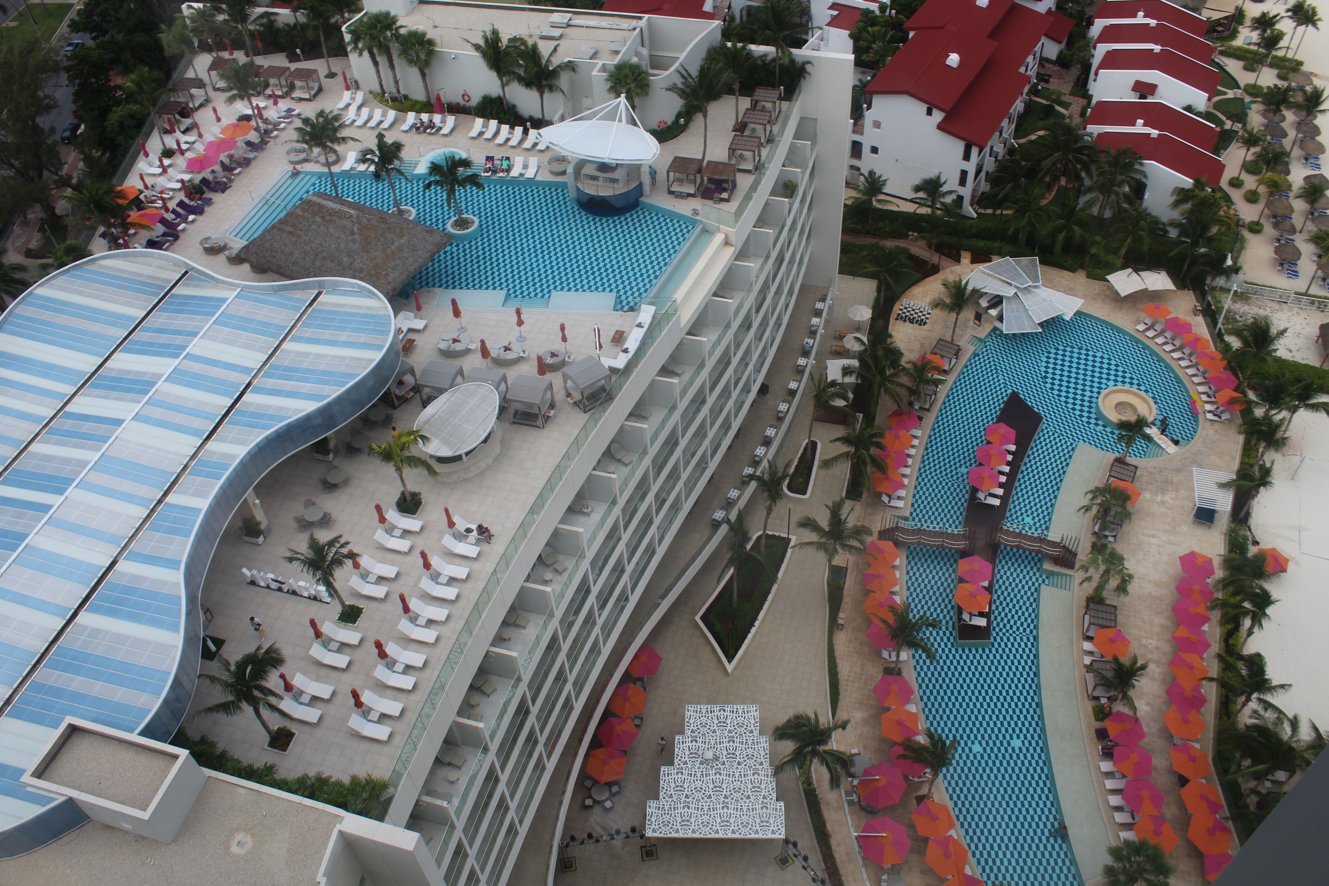 Breathless Cancun Soul – Chic, Lively, and Unforgettable