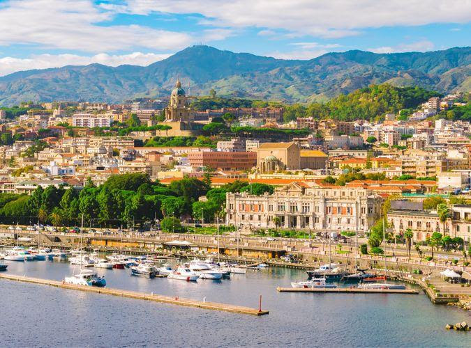 Crystal Cruise up to US$5,000 savings and up to US$500 onboard credit