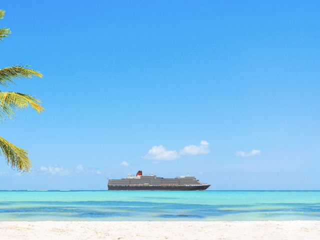 Cunard Kicks Off the Holiday Season with Black Friday Savings Plus Onboard Spending Money