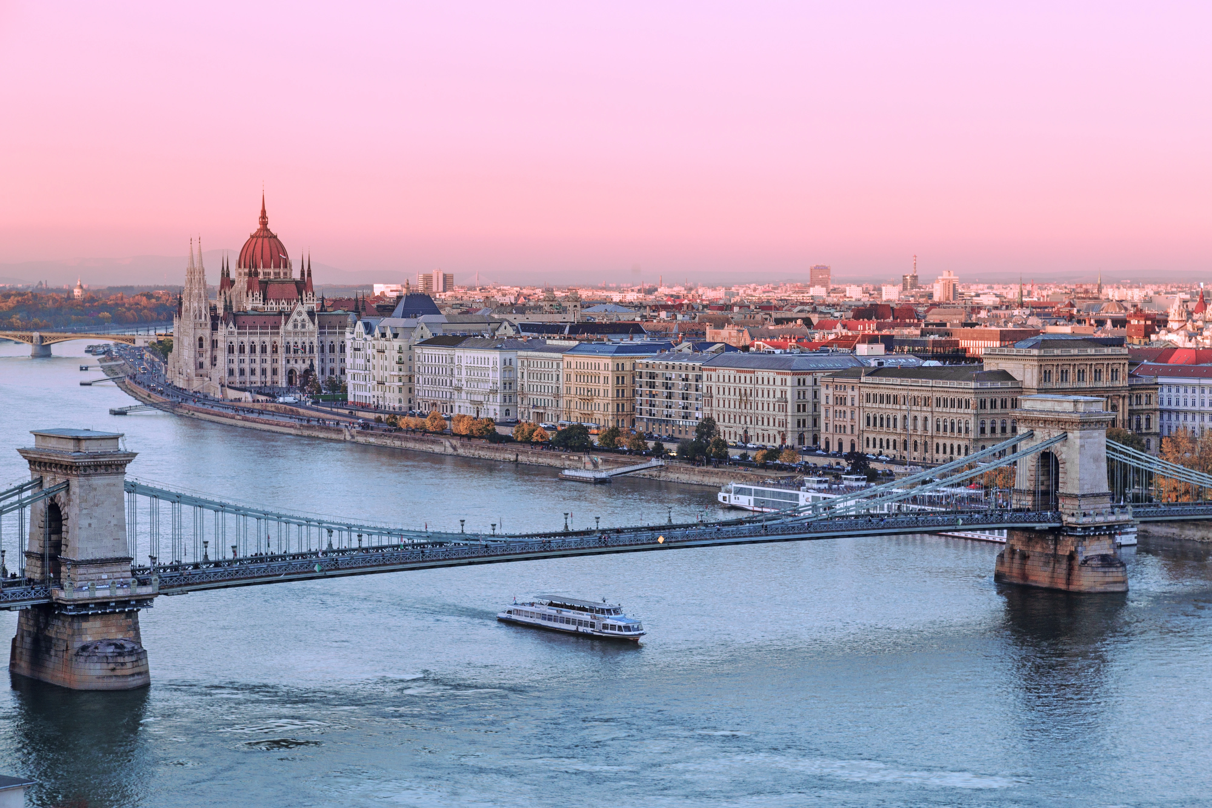 Best Time to Take a European River Cruise (And Why Timing Matters)