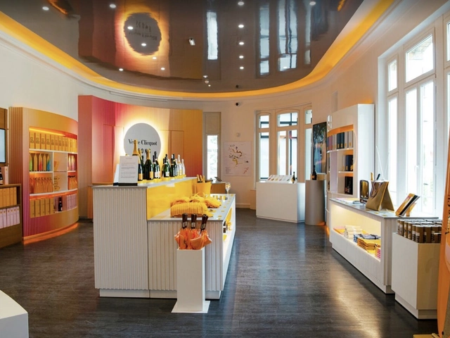 Champagne Day Tour & Tasting: Veuve Clicquot & Family Estate with Lunch