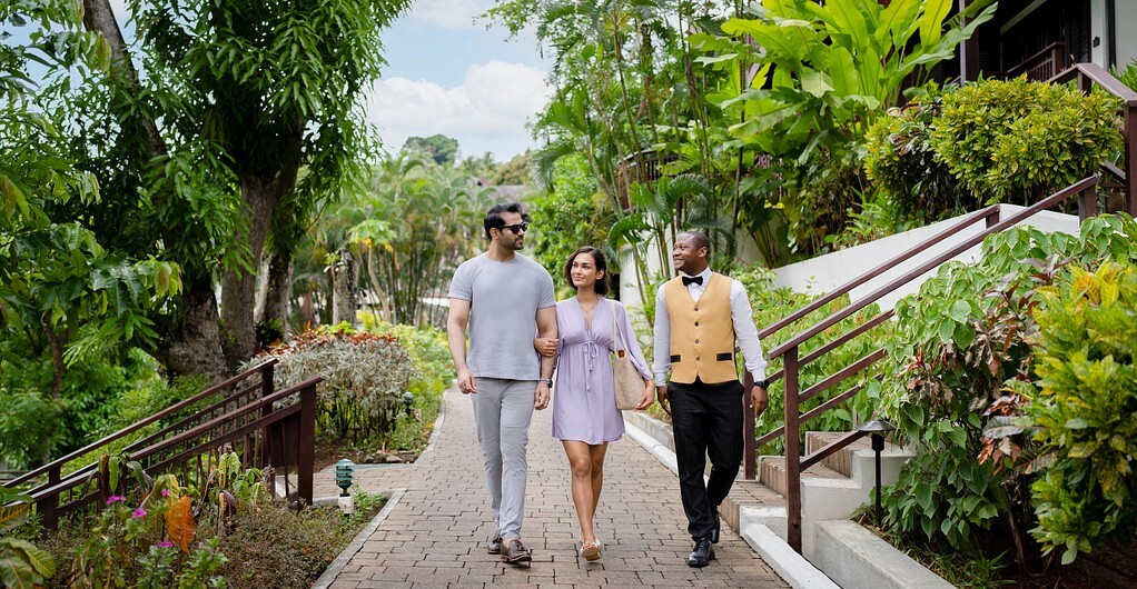 Resorts, Hotels & Lodges