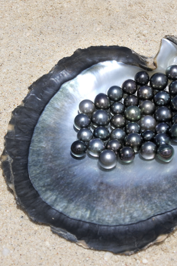 Polynesian Pearls: The Most Romantic Souvenir from the World’s Most Romantic Travel Destination