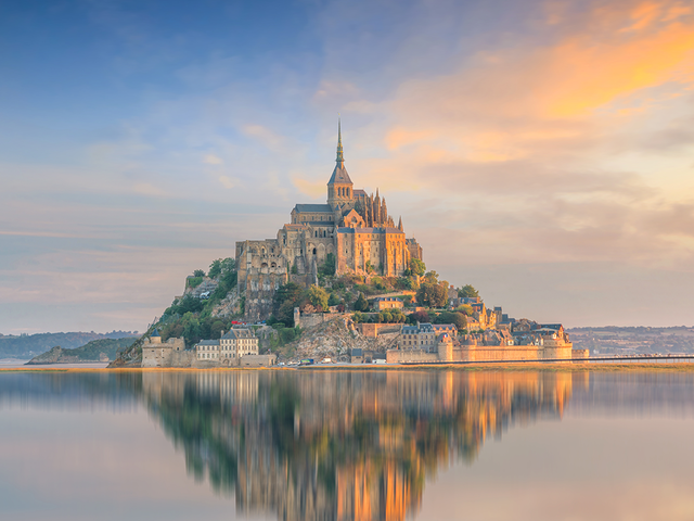 Stay Awhile Longer – AmaWaterways Complimentary Land Package Offer