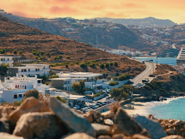 Azamara Cruises: $150 Onboard Credit per Stateroom