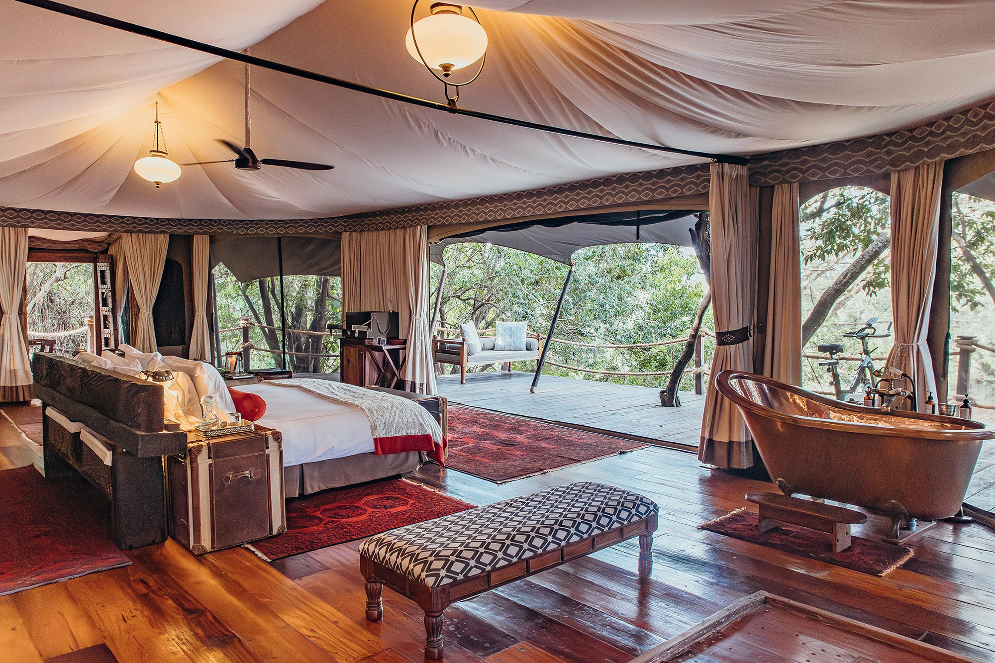 06Great-Plains-Mara-Plains-Camp-double-bed-guest-suite.jpg