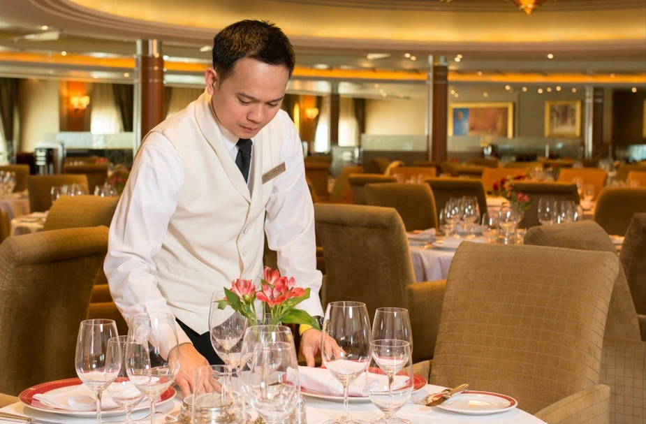 Regent Seven Seas Cruises:  Receive $400 Shipboard Credit per Suite