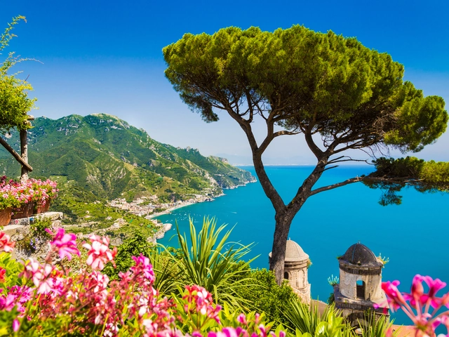 Amalfi Coast & Capri Splendor