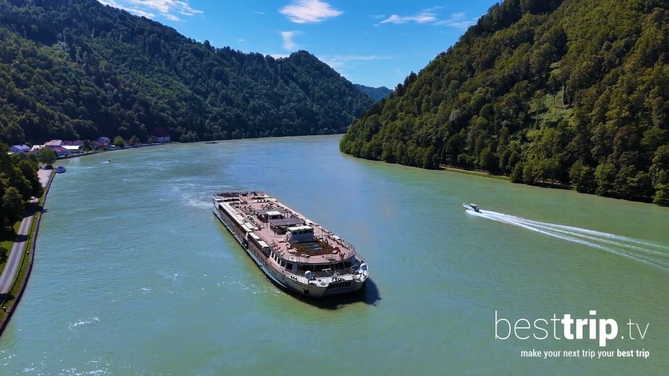 VIDEO: Stunning Scenic Sailing on Europe’s Danube River Aboard the Riverside Mozart