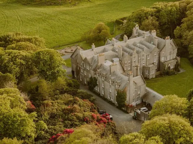 Unveil the Timeless Elegance of Scotland's Historic Treasures!