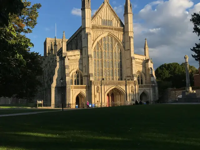Discover Hampshire: A Journey Through England's History and Natural Beauty