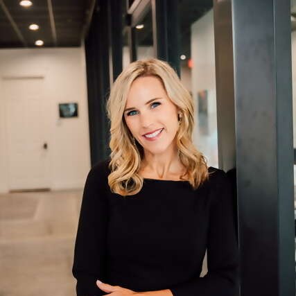 Lindsay Wolfe