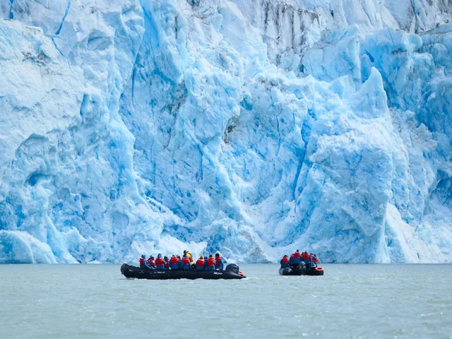 Seabourn Highlights Access to Glacier Bay