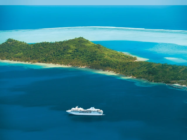 Paul Gauguin Tahiti and Ponant Global Expedition Cruises: 30% Early Booking Savings!