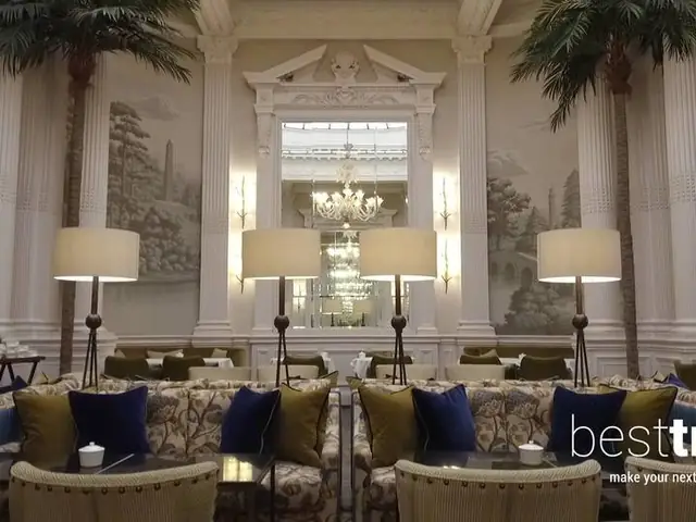 Video: This Hotel Has the Top Views of Edinburgh