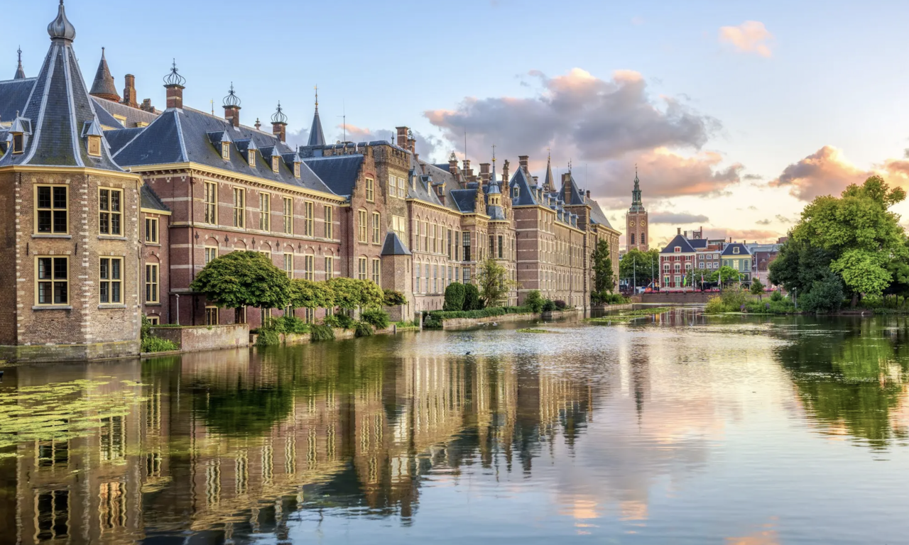 AmaWaterways Smithsonian Journeys Bring Destinations to Life