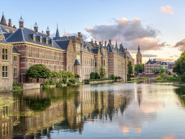 AmaWaterways Smithsonian Journeys Bring Destinations to Life