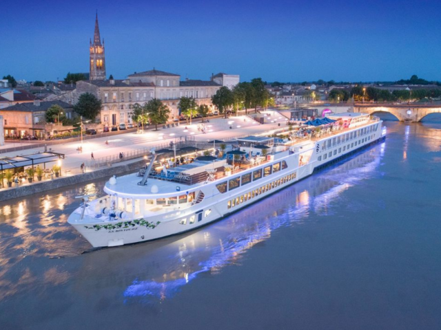 Why Bordeaux Should be Your Next Trip