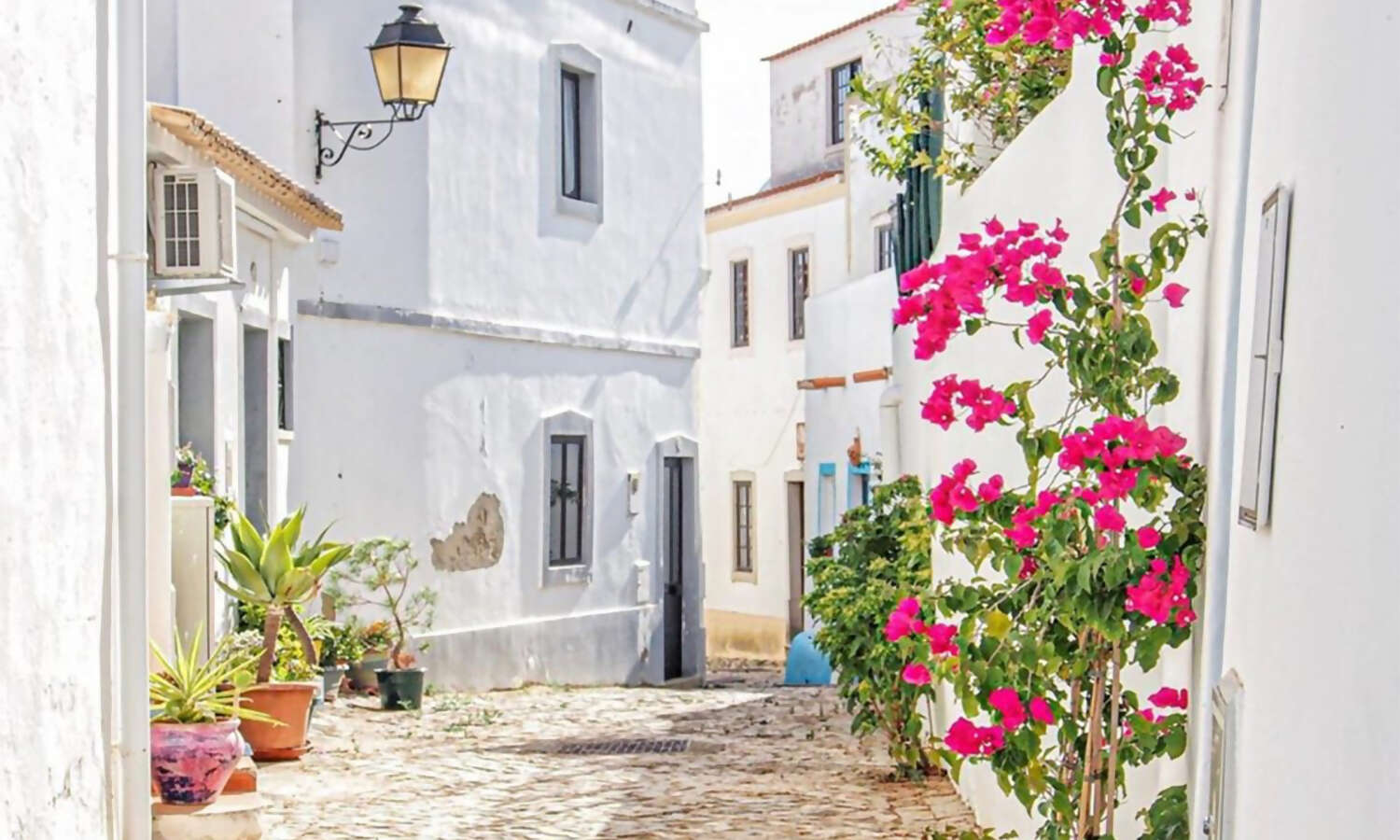 Travel and Wellness Retreat. The Algarve, Portugal