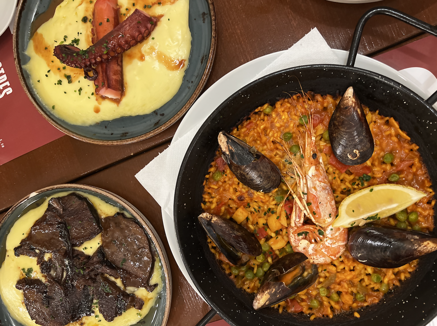5 Must Try Wine and Tapas Tours in Barcelona Spain