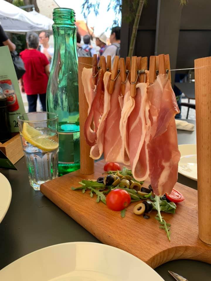 71691497_10157510448482317_4844540234475503616_n Smc.jpg