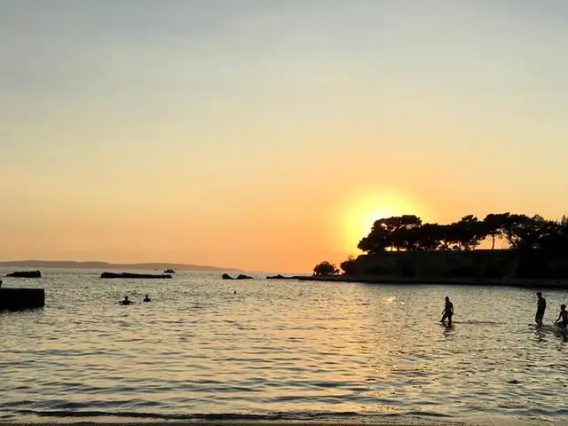 72481571_10162386120990397_4235195580466331648_n tb.jpg