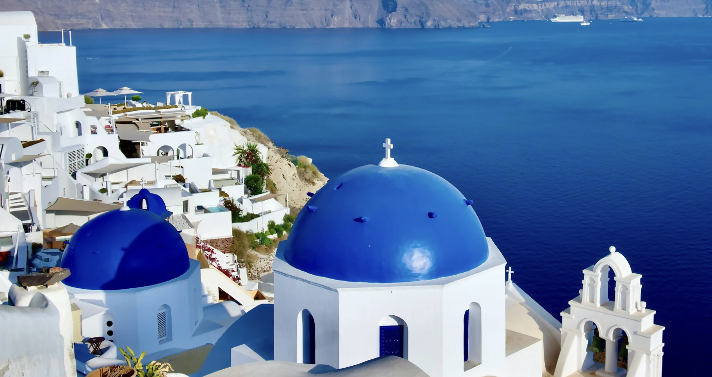 Transat's Greece Deals Save Up to 10% on Summer Escapes