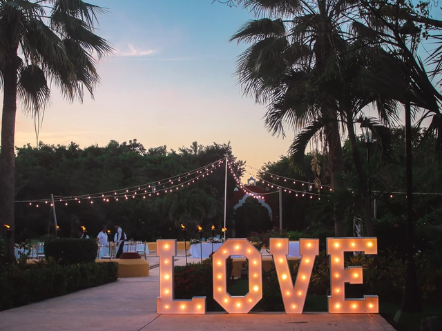 Where Love Meets Luxury: Celebrate Romance at Valentin Imperial Maya